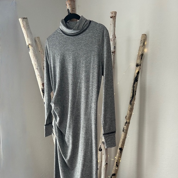 ATHLETA LONG SLEEVE RUCHED TURTLENECK MIDI - Picture 2 of 5